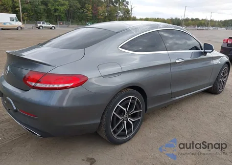 2017 Mercedes-Benz C 300 z USA, uszkodzony, nr VIN WDDWJ4JB8HF503269